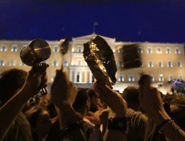 26 ημερομηνίες-ορόσημα από την είσοδο μέχρι την έξοδο της χώρας από τα μνημόνια